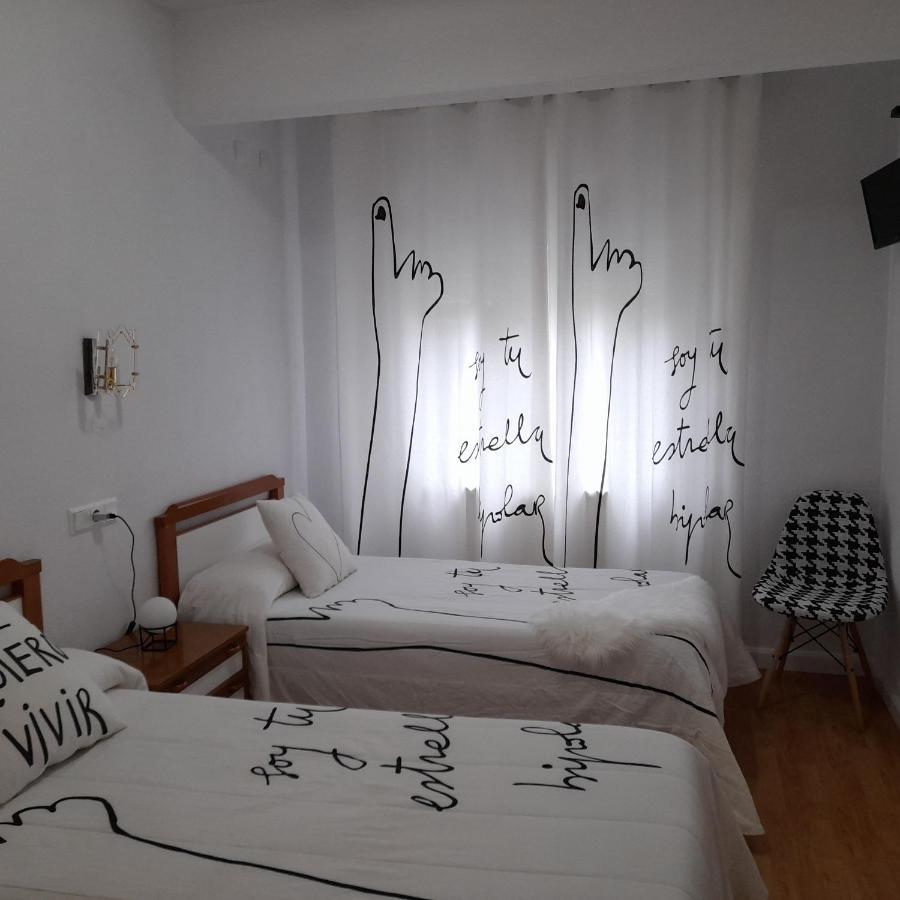 Hostal "Los Chanos El Ruso" Galende Luaran gambar