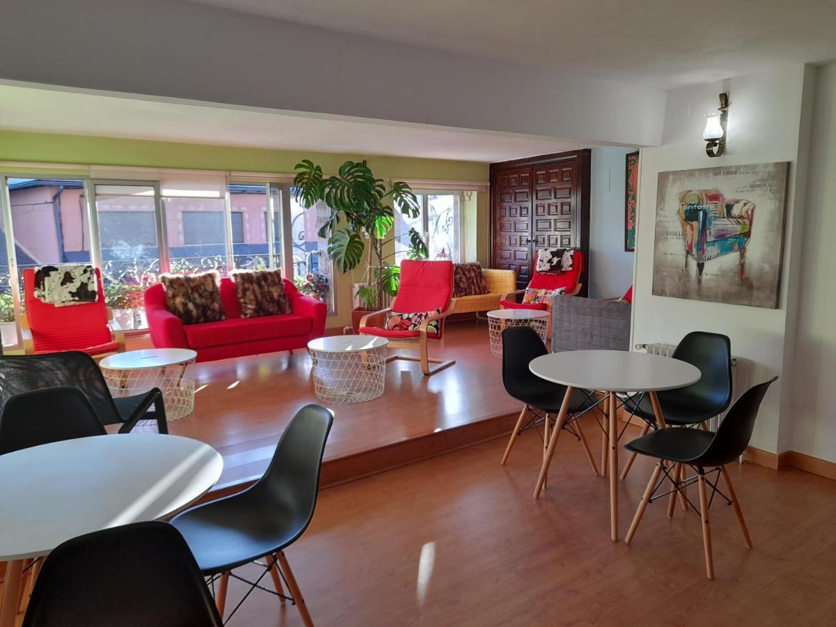Hostal "Los Chanos El Ruso" Galende Luaran gambar