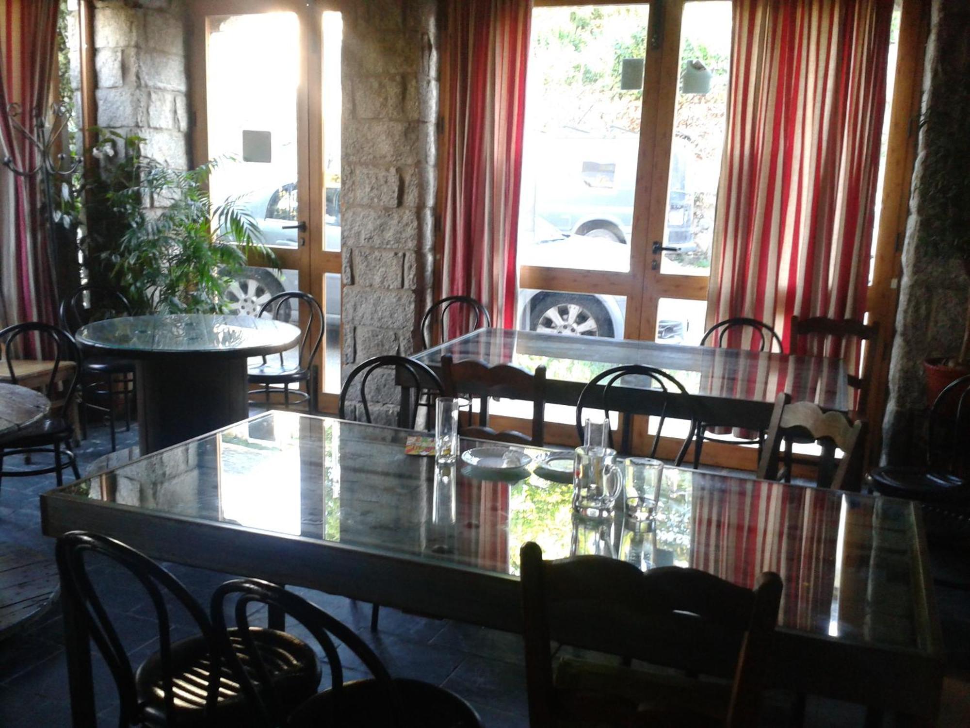 Hostal "Los Chanos El Ruso" Galende Luaran gambar
