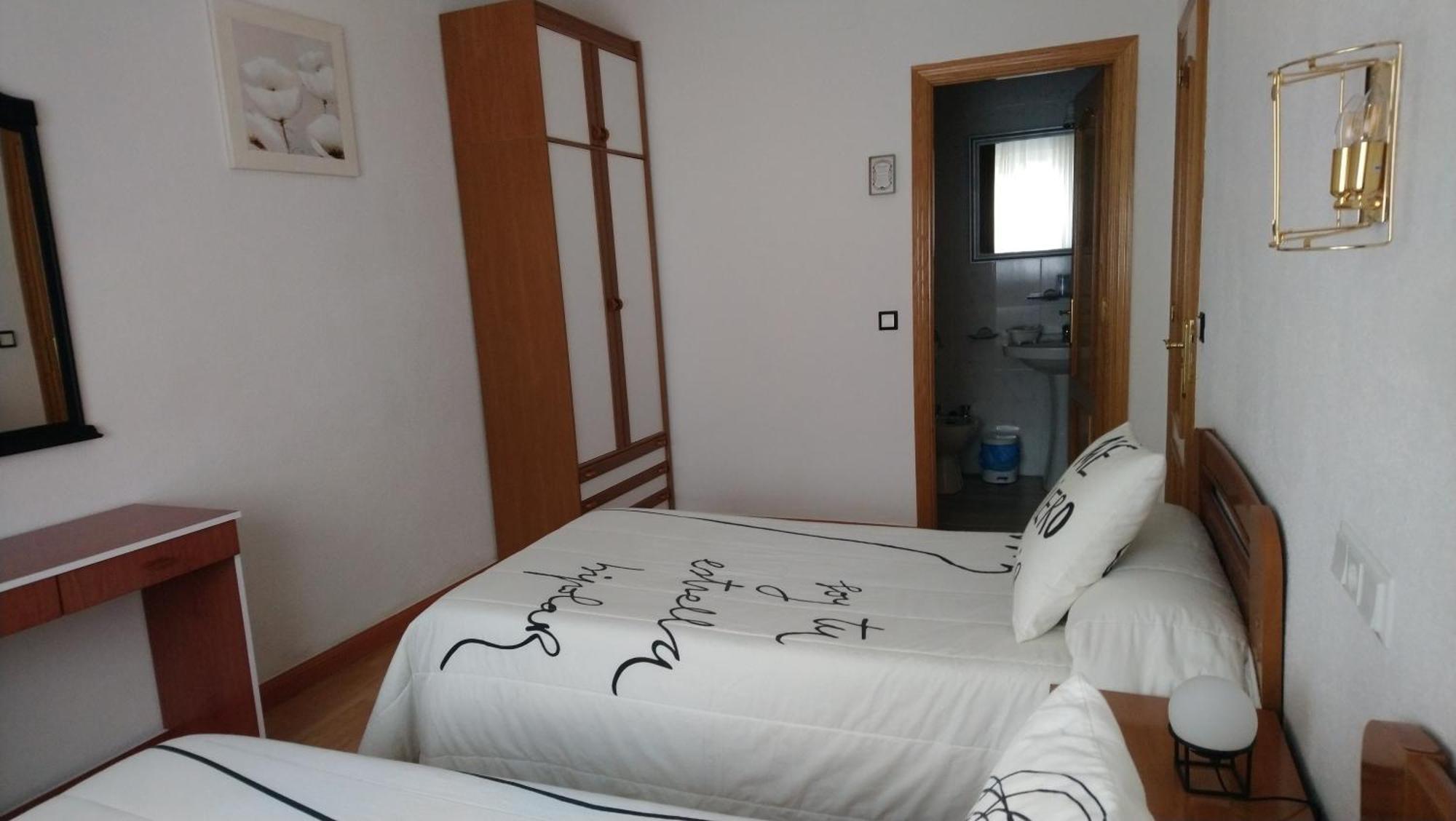 Hostal "Los Chanos El Ruso" Galende Luaran gambar