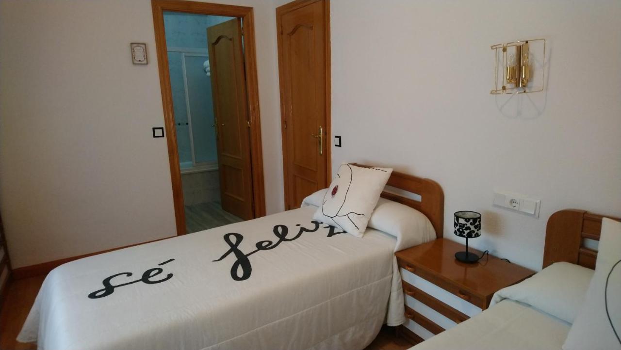 Hostal "Los Chanos El Ruso" Galende Luaran gambar