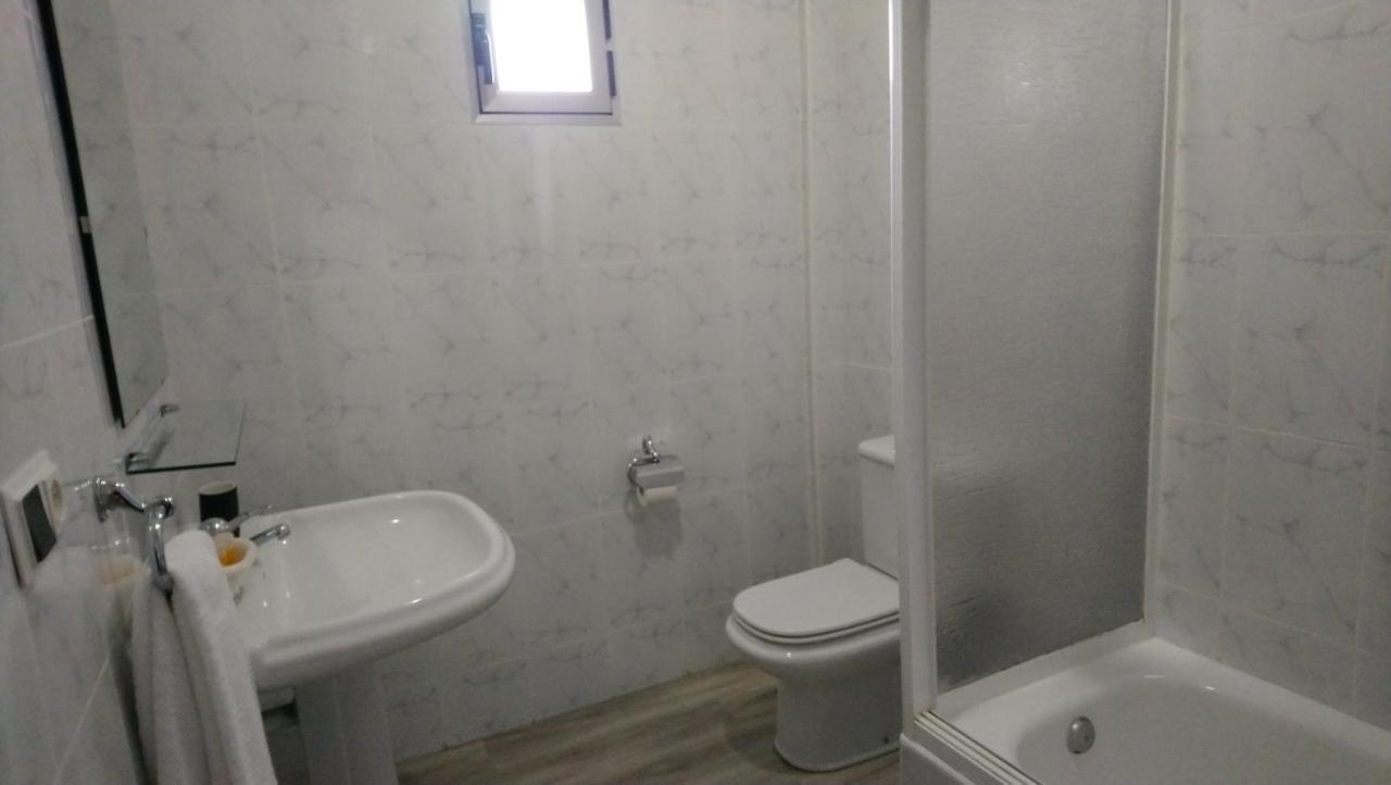 Hostal "Los Chanos El Ruso" Galende Luaran gambar