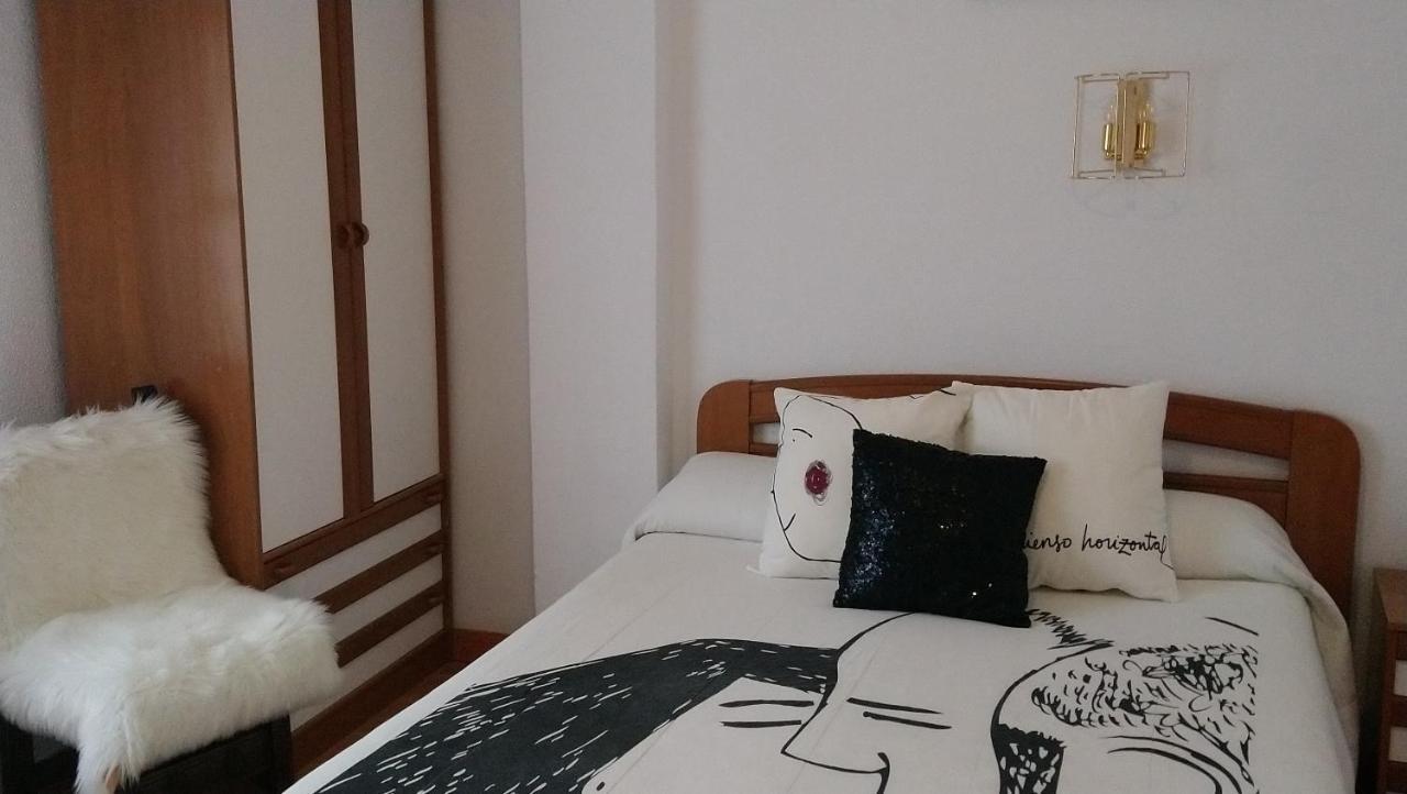 Hostal "Los Chanos El Ruso" Galende Luaran gambar